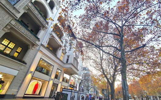 Absolute Spitzenlage: Repräsentative Büroetage Kurfürstendamm
