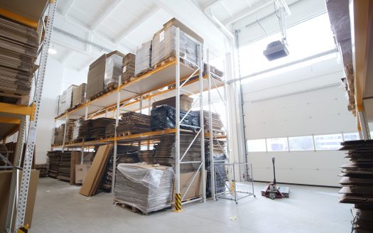 Moderne Halle für Logistik /Lager