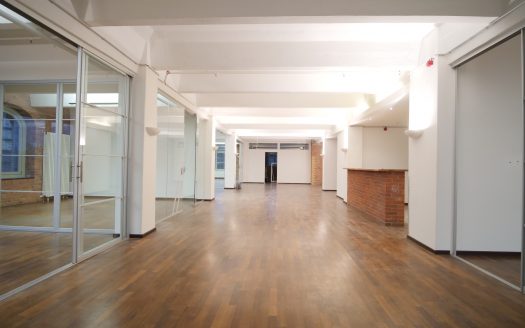 Loftbüros im Speicher