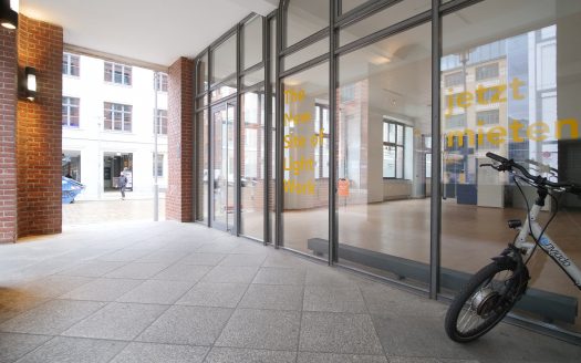 Eck-Laden für Gastronomie in attraktivem Büro-Kiez