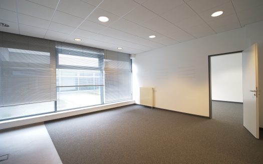 Helle & moderne Büros nahe A10